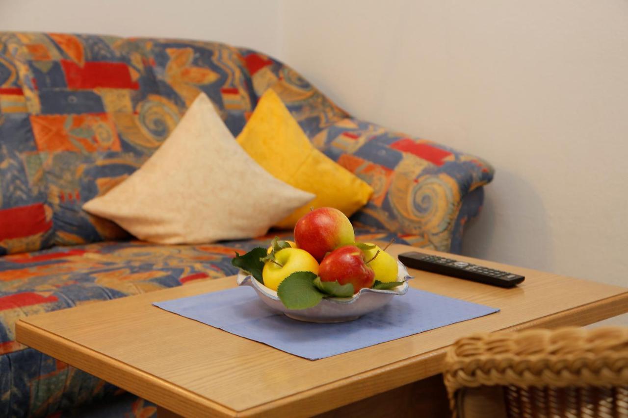 Haus Bernhard Apartment Шена Екстериор снимка