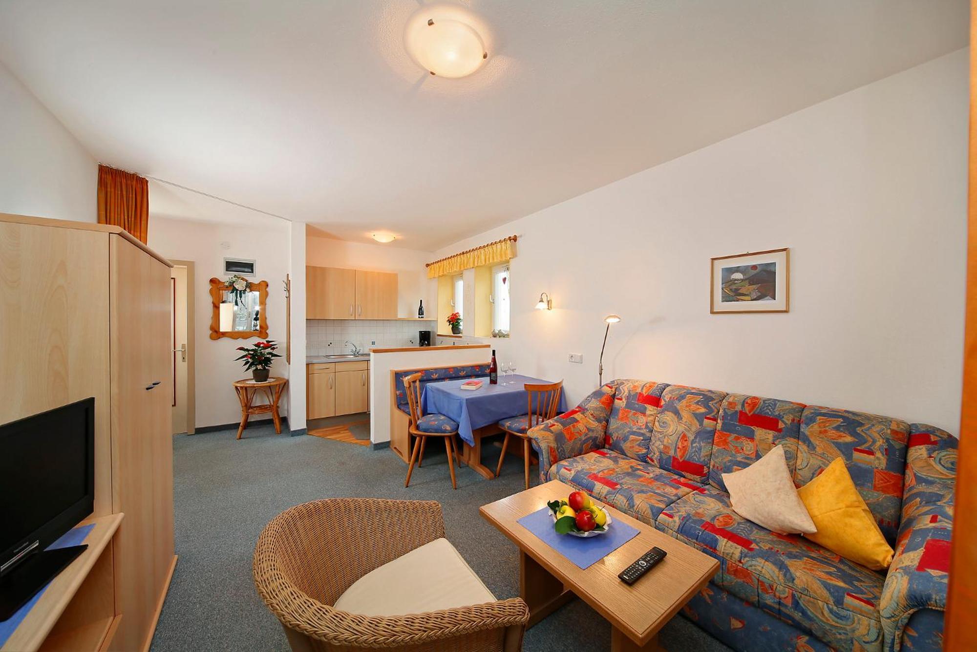 Haus Bernhard Apartment Шена Екстериор снимка